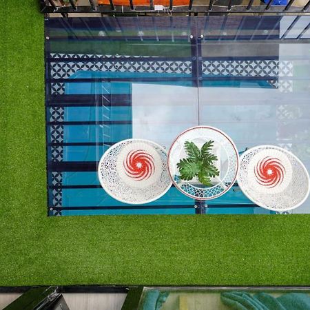 Almor Hostel With Pool In Right Center Hạ Long Extérieur photo