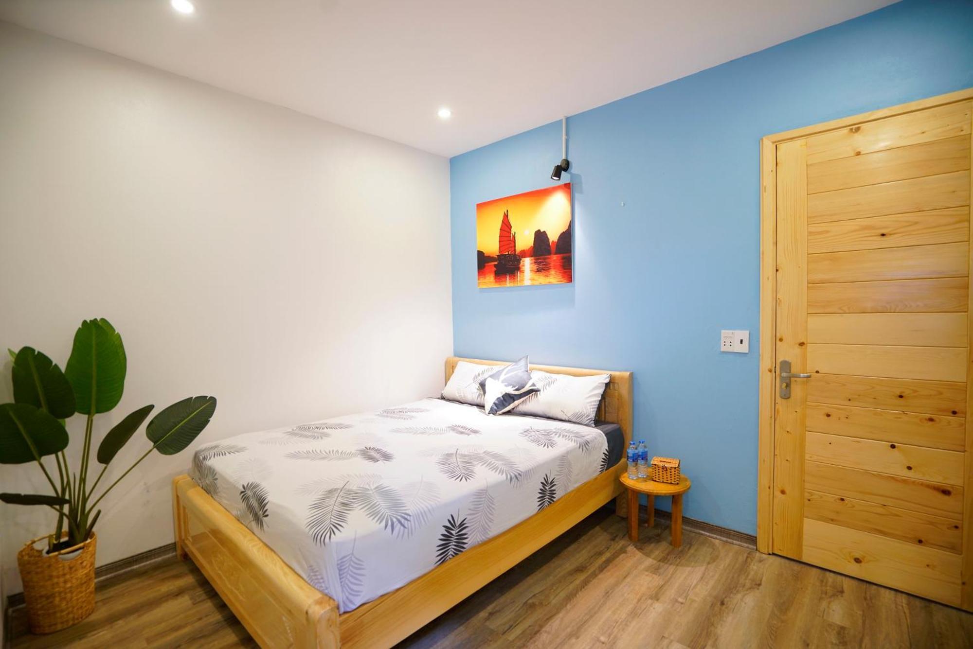 Almor Hostel With Pool In Right Center Hạ Long Extérieur photo